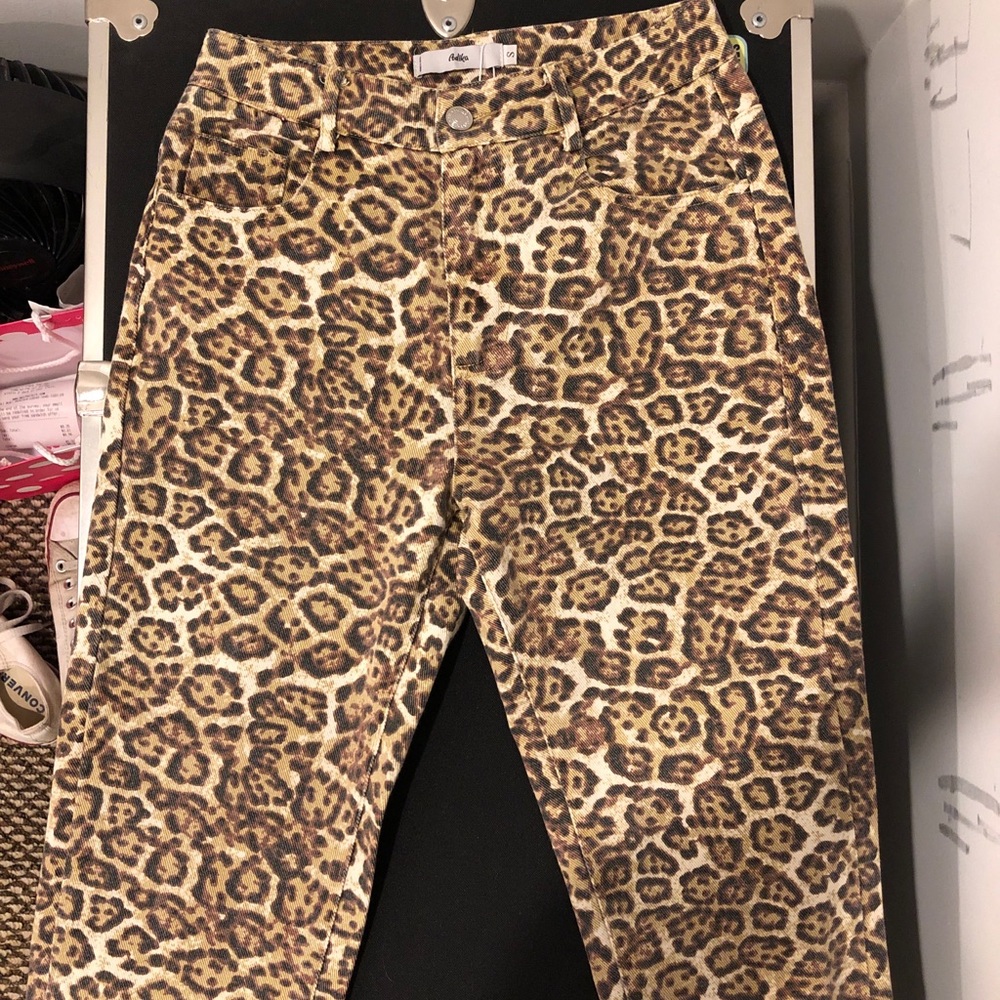 Leopard print jeans